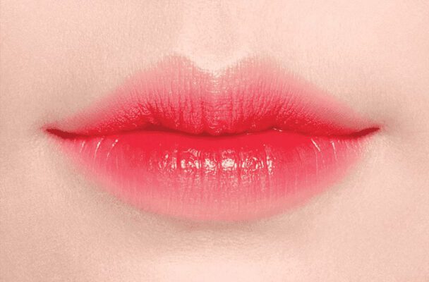Phun xăm môi có ảnh hưởng phong thủy không?